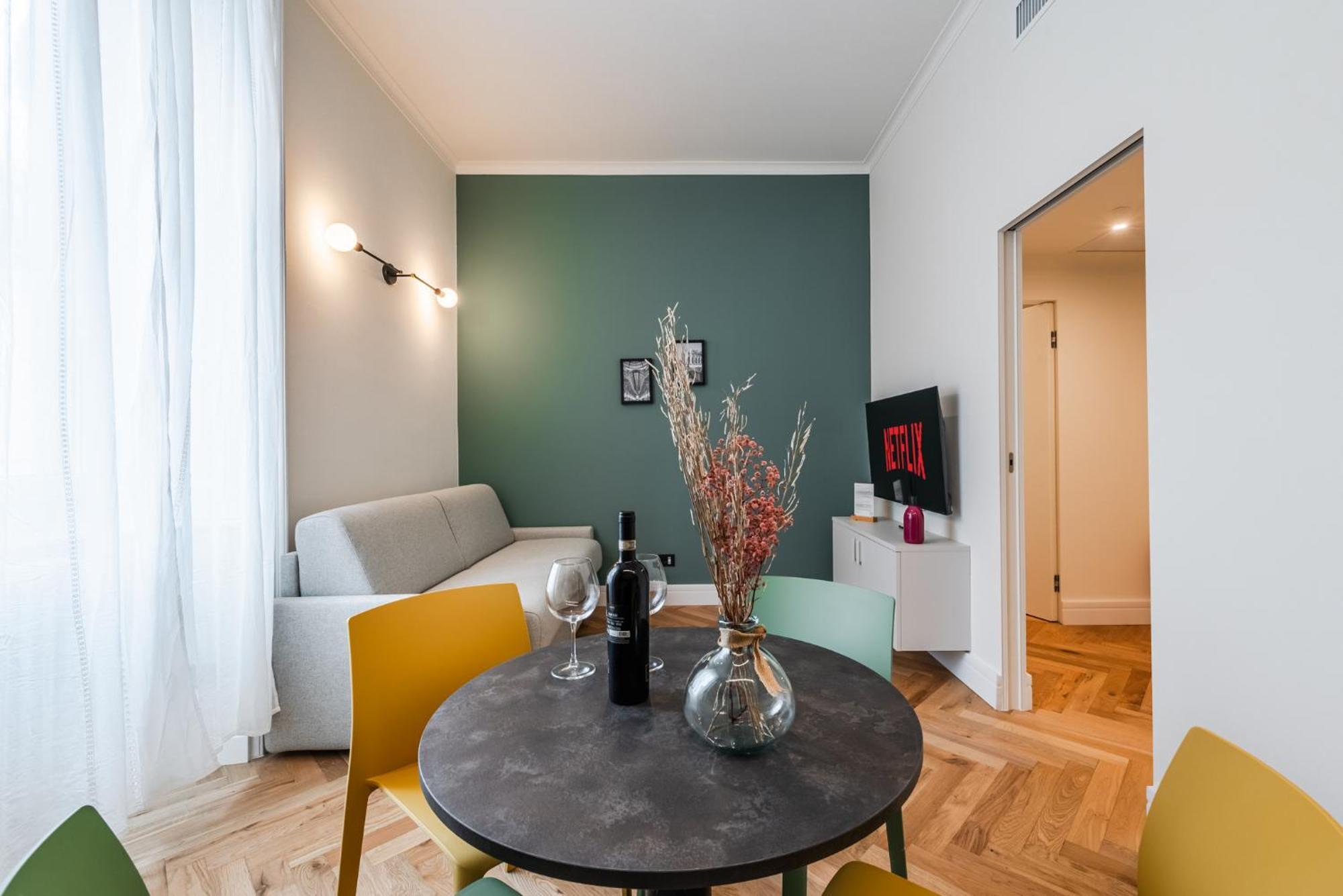 Spacious In Next To Metro Apartamento *