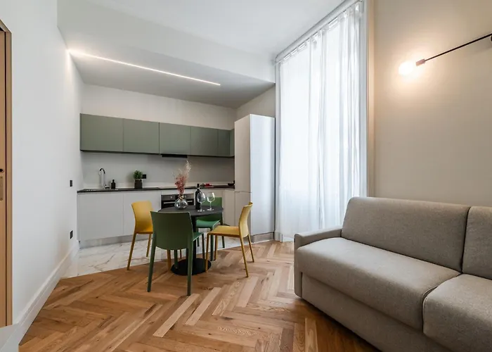 Spacious Apartment In Central Milan Next To Metro